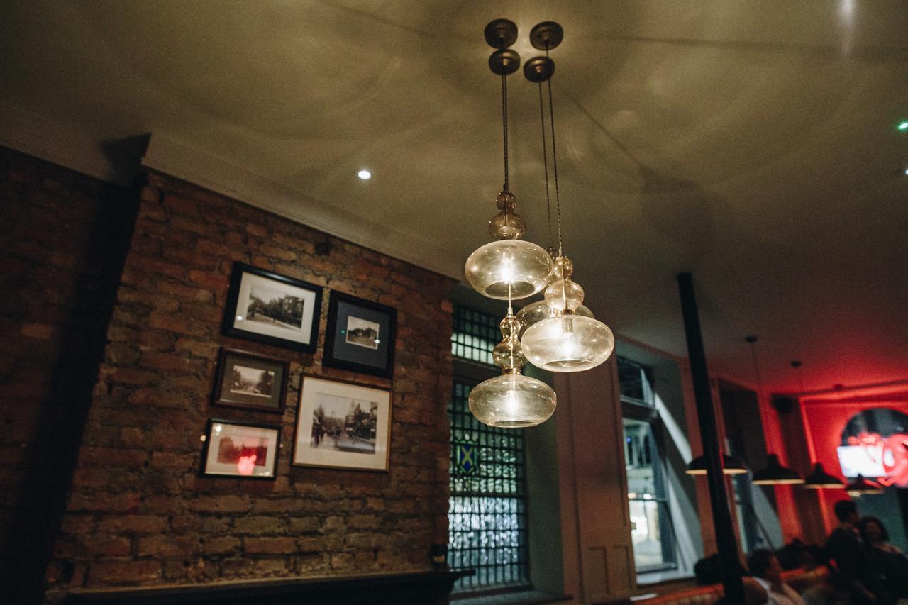 Publove @ The Crown, Battersea Лондон Экстерьер фото